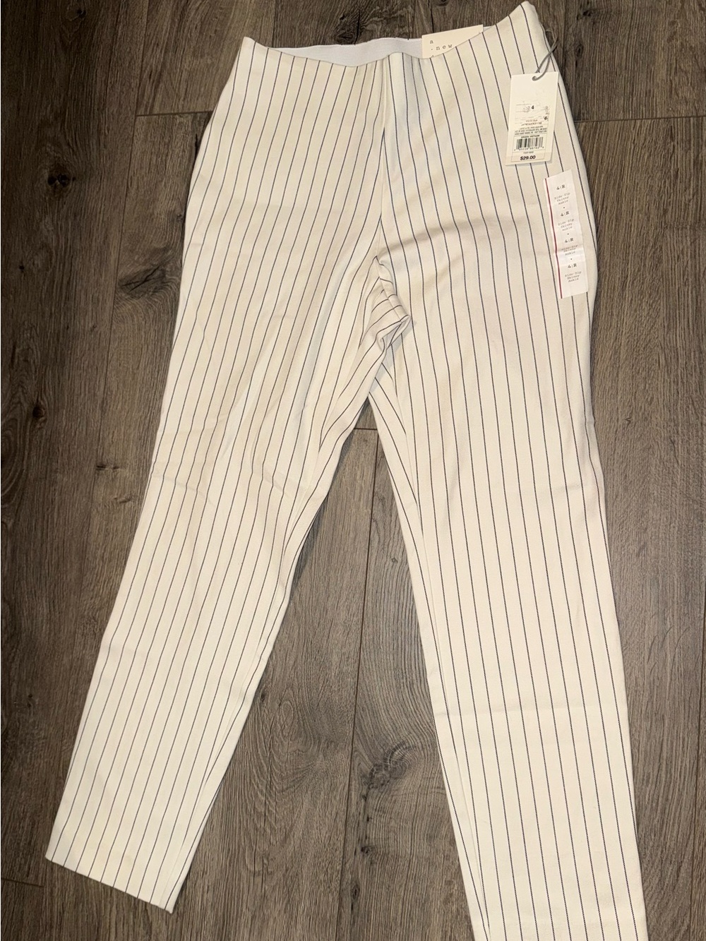 A new day skinny ankle pinstripe pants size 4 regular NWT